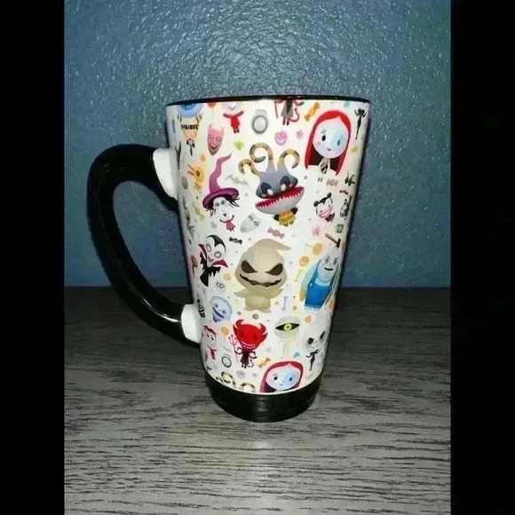 DISNEY WONDERGROUND GALLERY THE NIGHTMARE BEFORE CHRISTMAS TALL COFFEE MUG RARE - Picture 3 of 6